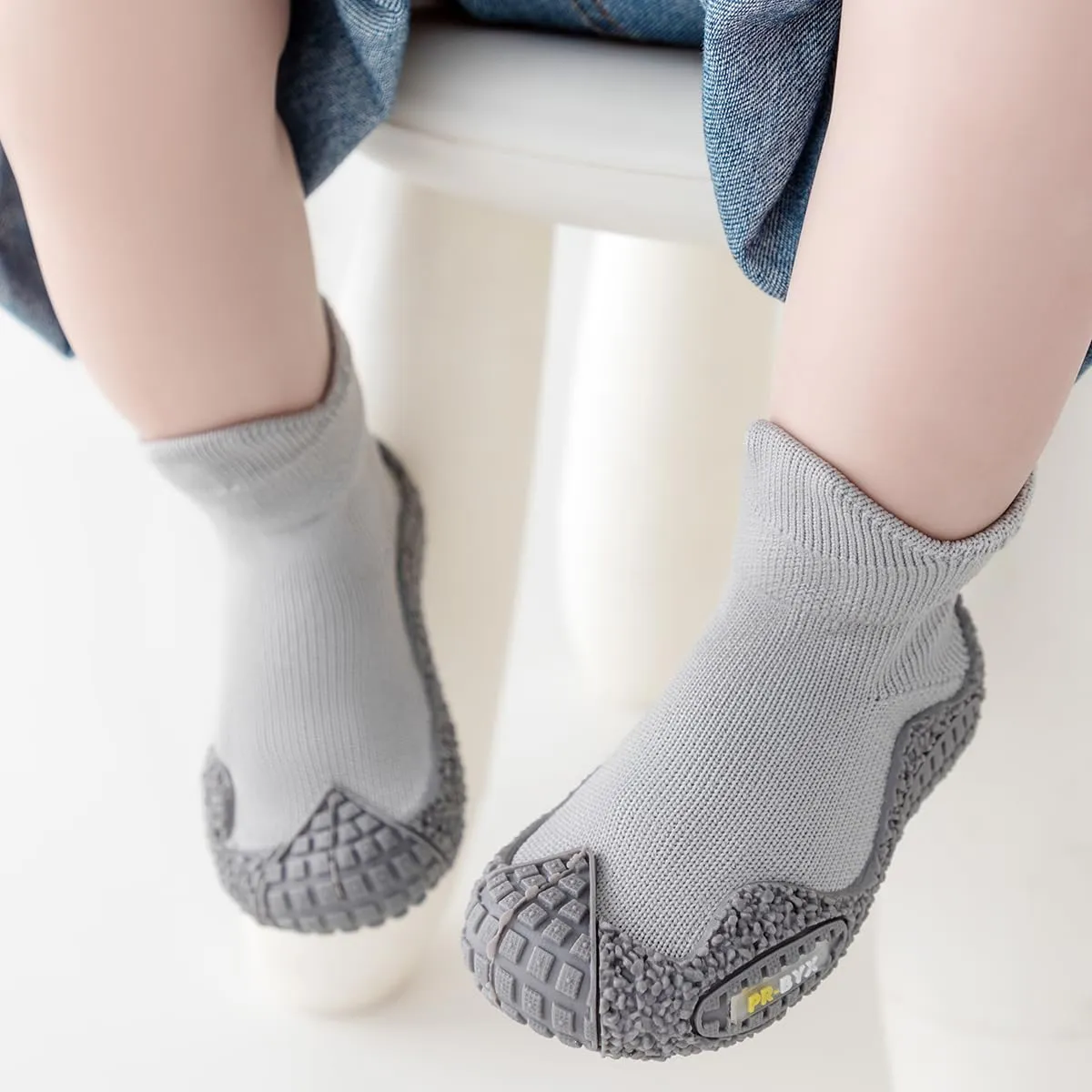 Boys Girls Toddler Shoes Barefoot Shoes Kids Breathable Non-Slip Sneakers Sock Shoes Tennis Shoes Slip on Shoes