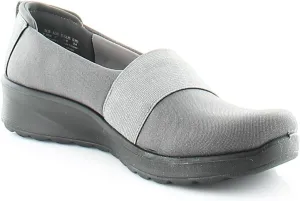 BZees womens Gracie Slip-on