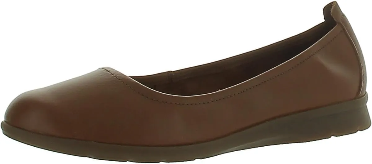 Clarks Women's Jenette Ease Ballet Flat