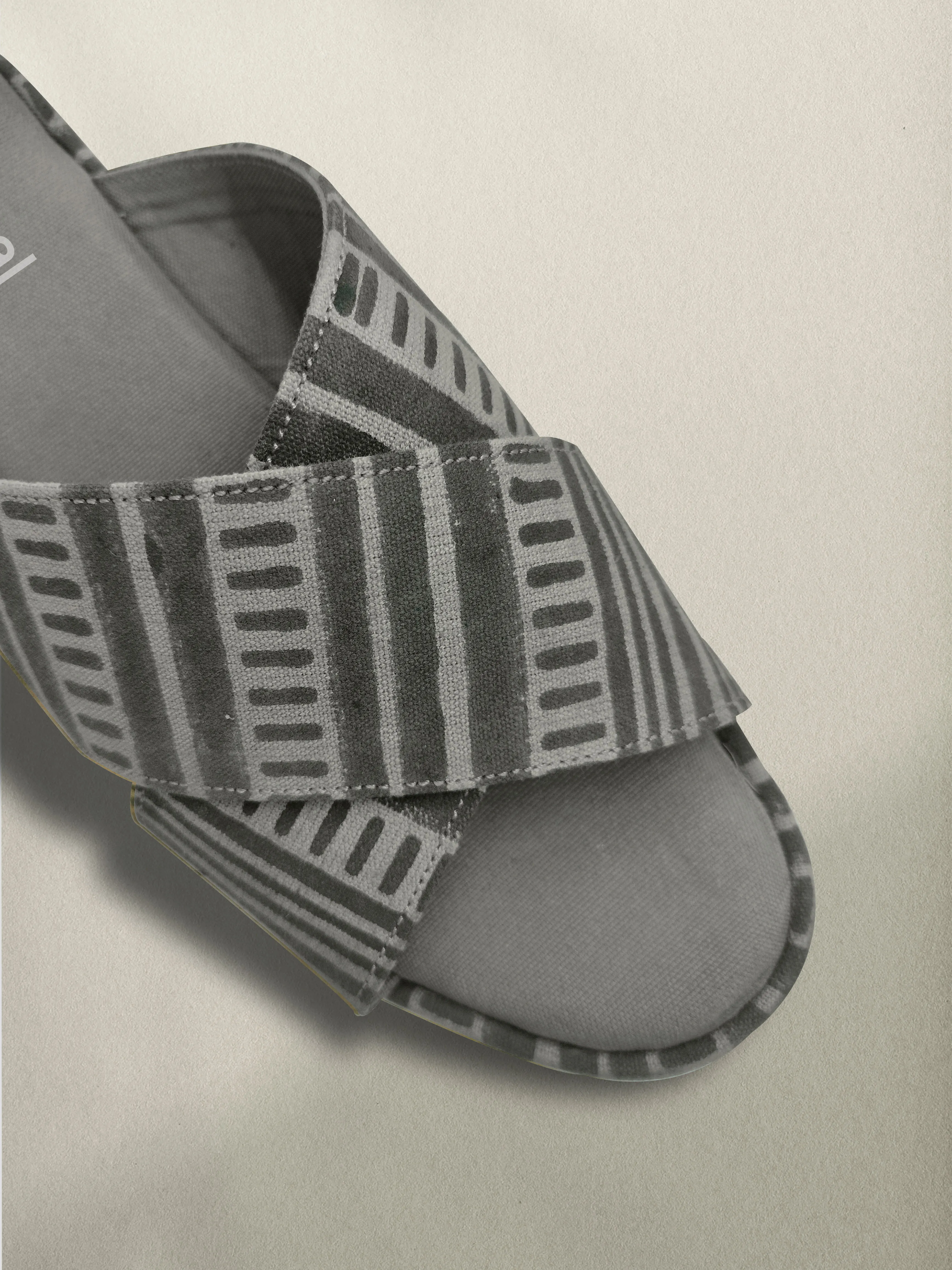 Criss Cross Brown