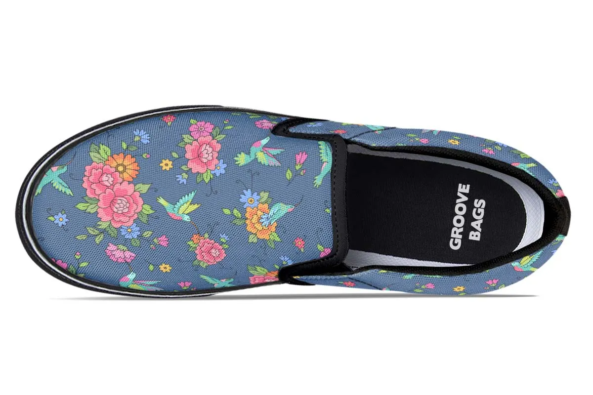 Cute Hummingbirds Pattern Slip-On Shoes