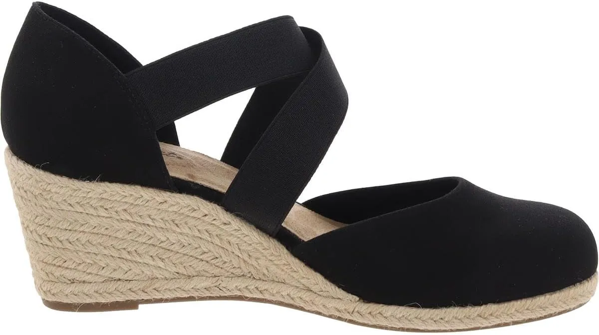 Easy Street Women's Pari Wedge Sandal