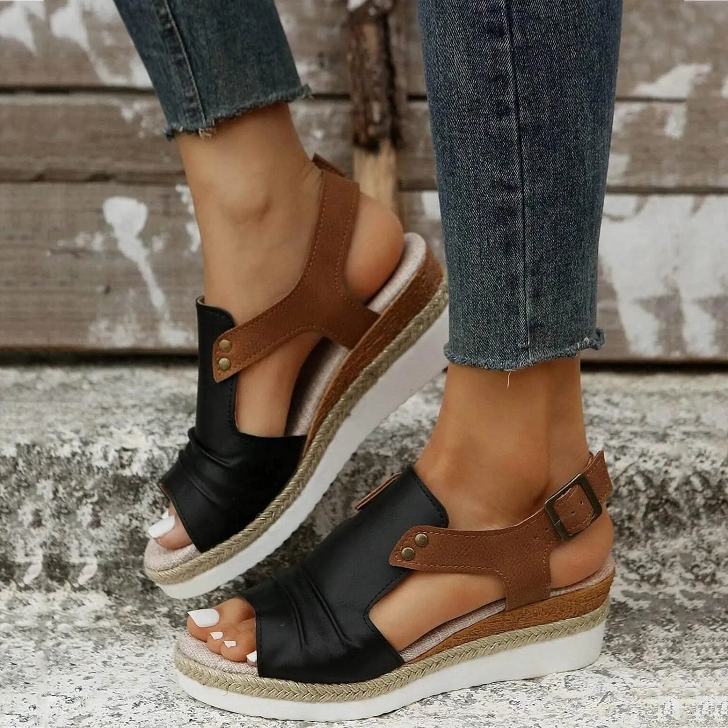 Eduavar Womens Sandals Casual Comfort Non Slip Walking Platform Sandals with Arch Support Lightweight Summer Beach Footwear