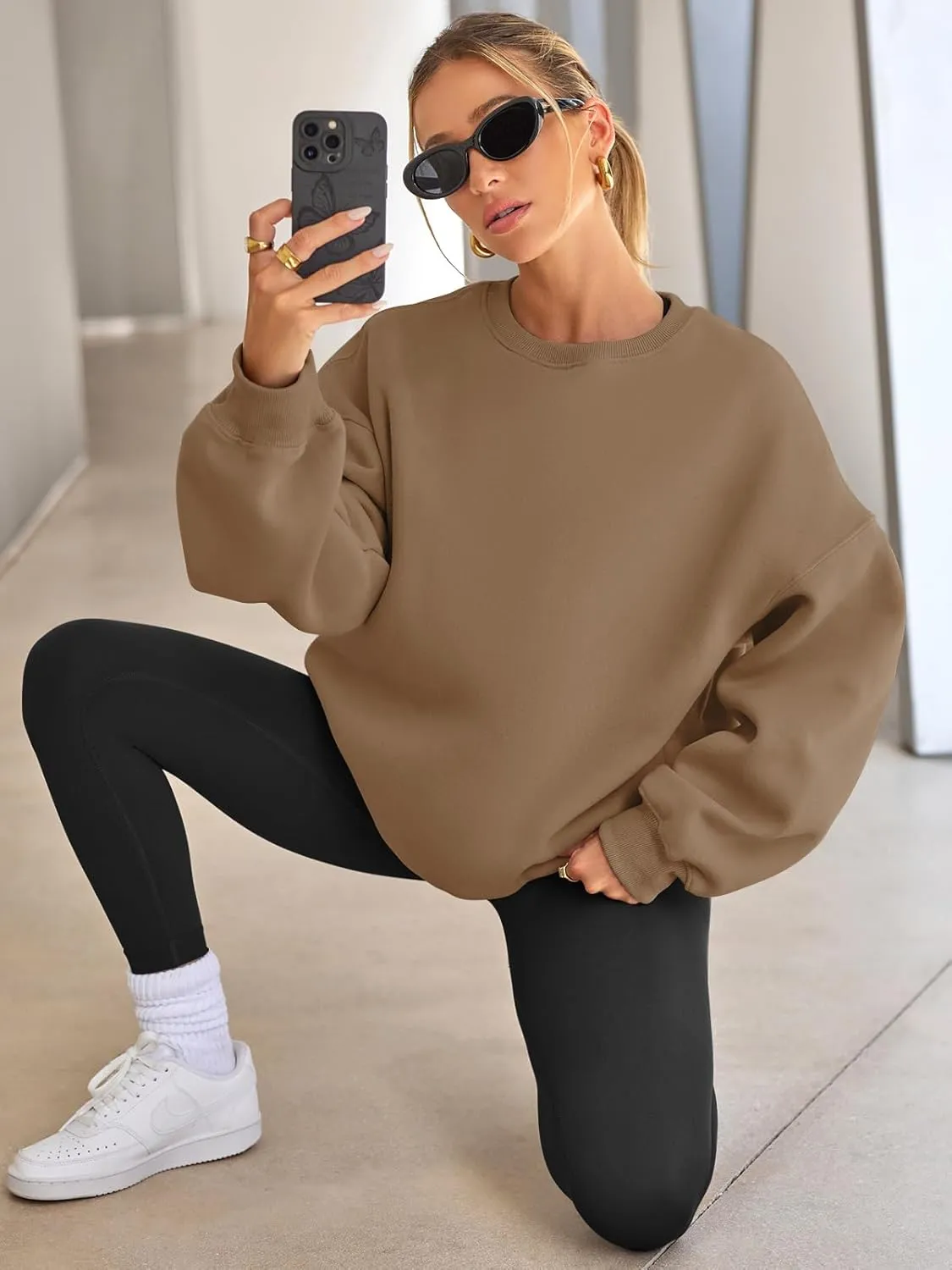 EFAN Womens Oversized Sweatshirts Hoodies Fleece Crewneck Sweaters Casual Tops Comfy Fall Fashion Outfits Winter Clothes 2025
