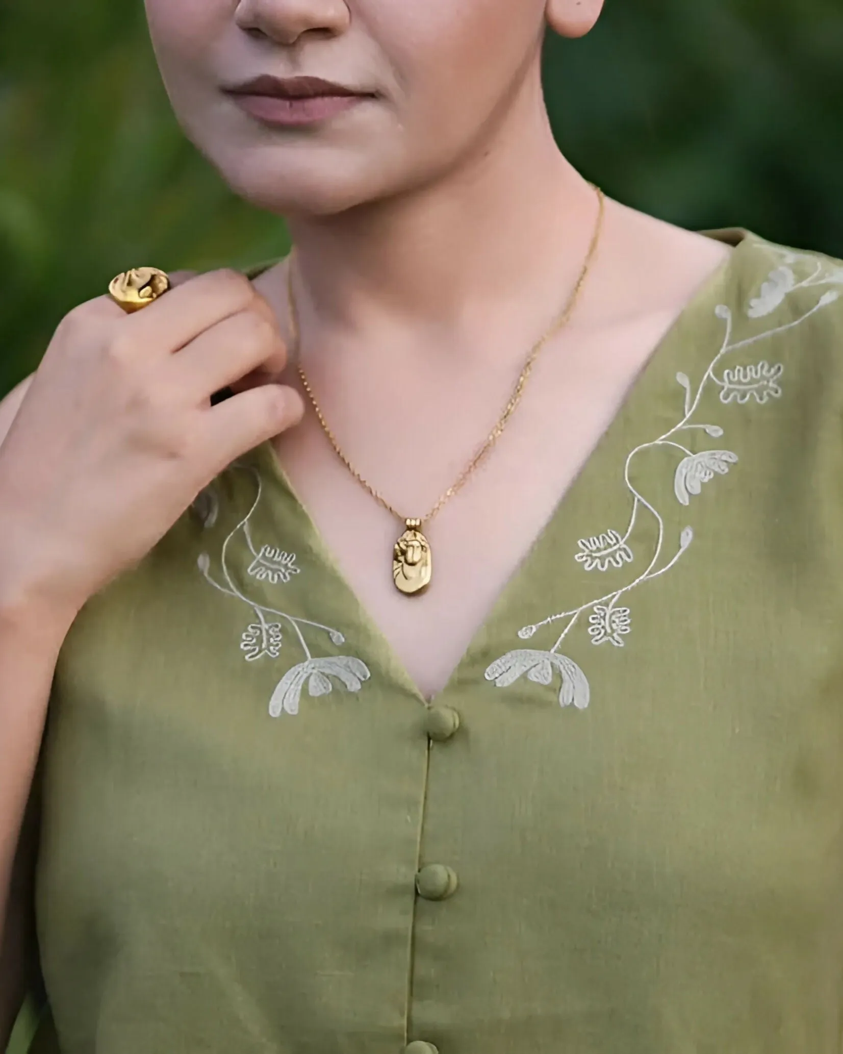 Embroidered V-Neck Poem Linen Top