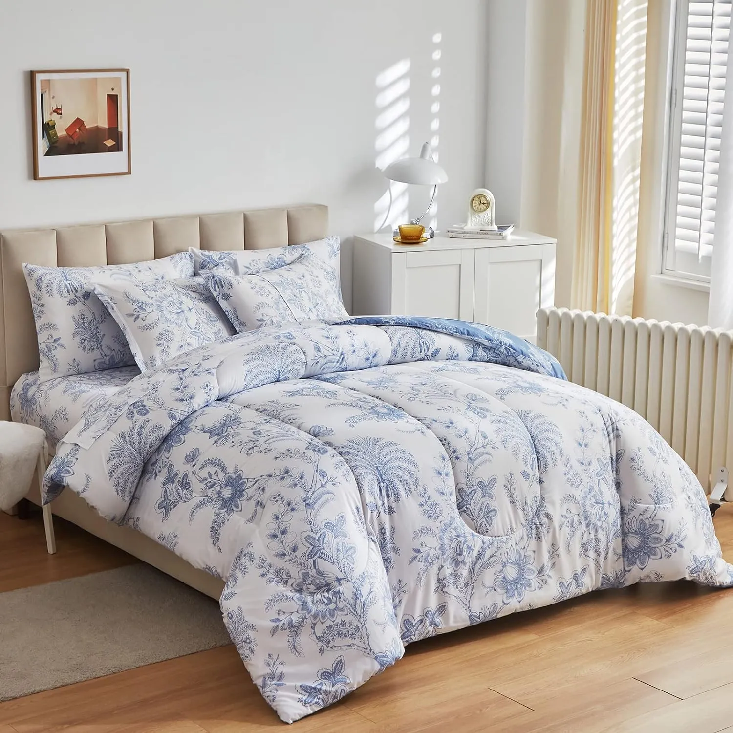 Flysheep Botanical Bed in a Bag King Size 7 Pieces, Reversible Blue and White Flower Printed Comforter Bedding Set (1 Comforter, 1 Flat Sheet, 1 Fitted Sheet, 2 Pillow Shams and 2 Pillowcases)