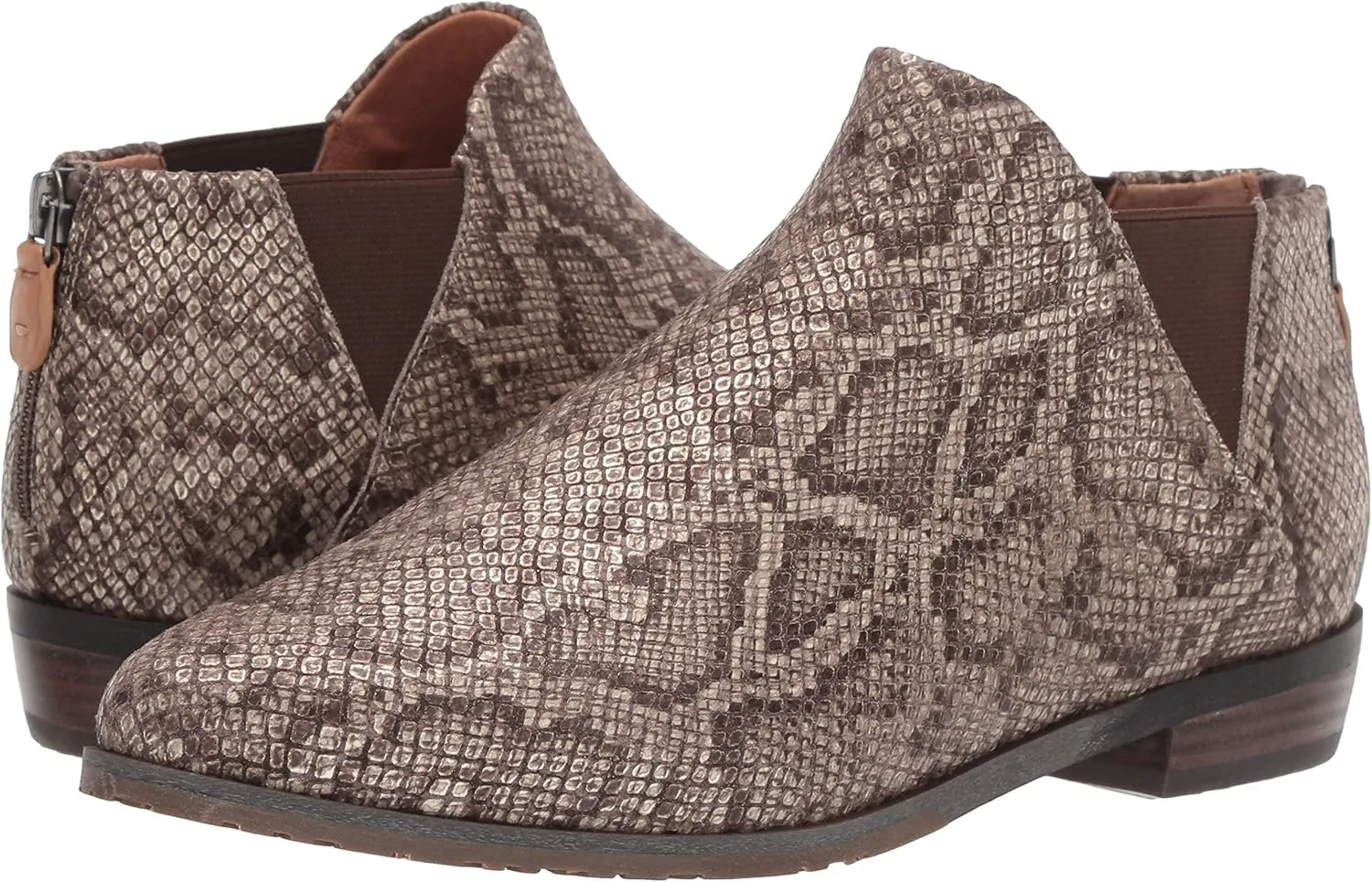 Gentle Souls by Kenneth Cole Women's Neptune Chelsea Bootie Boot