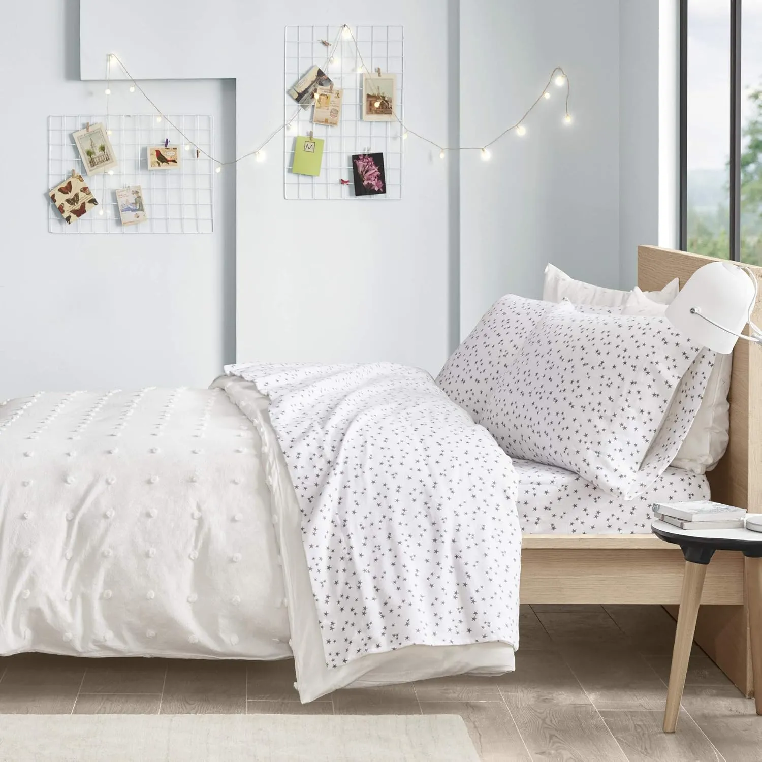 Intelligent Design Cozy Soft 100% Cotton Flannel Print Animals Stars Cute Warm, Ultra Soft Cold Weather Sheet Set Bedding, Twin XL, Grey Stars 3 Piece