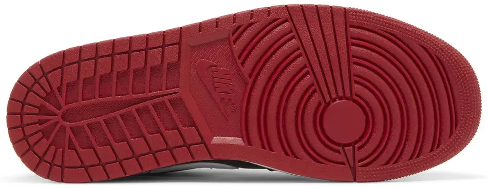 Jordan 1 Low Alternate Bred Toe
