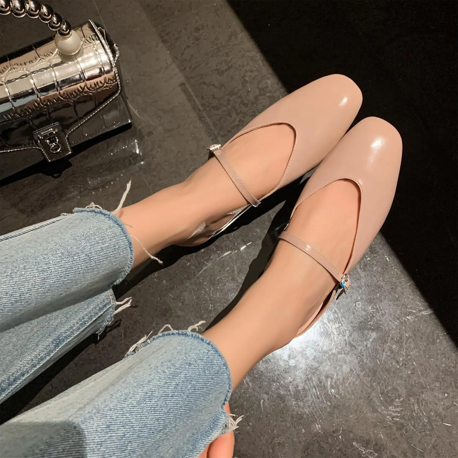 Kluolandi Flat Mules for Women Round Toe Slip On Slides Shoes with Strap Backless Flats Womens Mules
