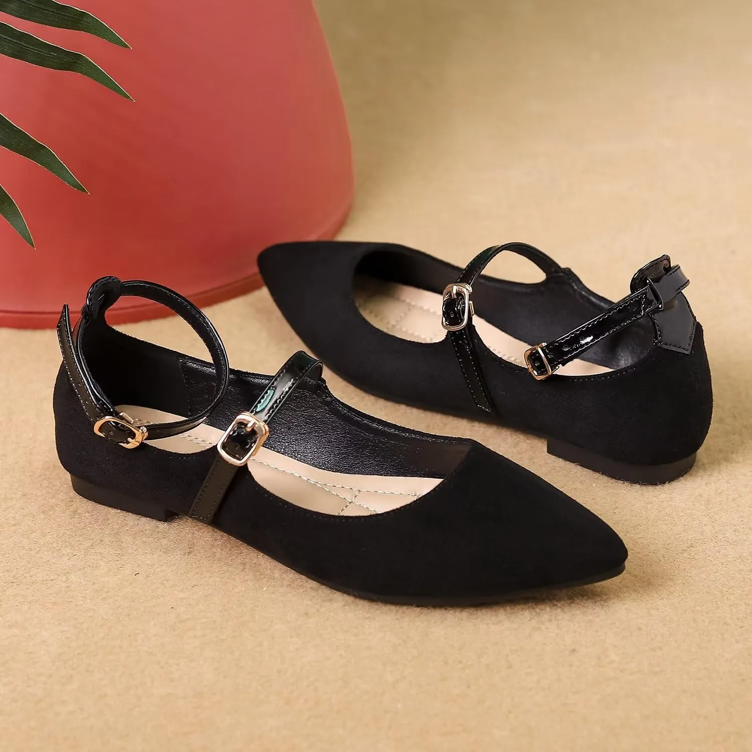 LUXINYU Mary Jane Shoes for Women Suede Pointed Toe Adjustable Ankle Strap Flats Comfortable Work Shoes