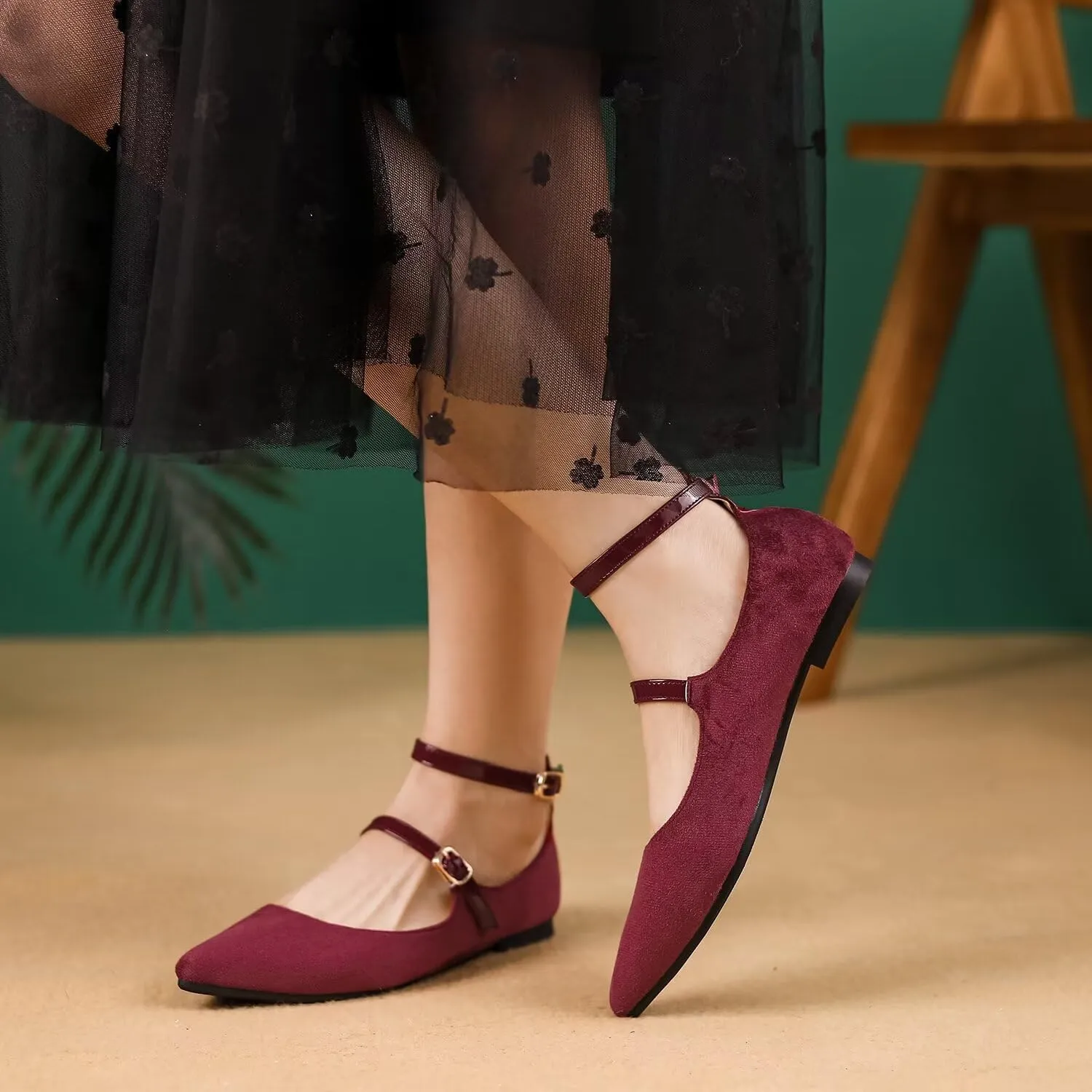 LUXINYU Mary Jane Shoes for Women Suede Pointed Toe Adjustable Ankle Strap Flats Comfortable Work Shoes