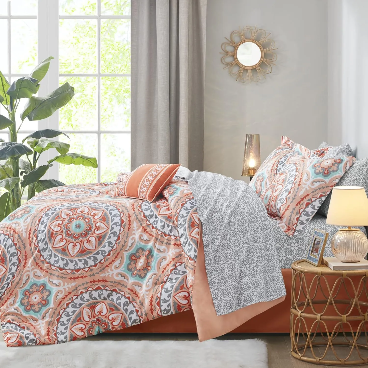 Madison Park Essentials Serenity Bed in a Bag Comforter Set, Medallion Damask Design, All Season Bedding with Cotton Sheet Set, Bedskirt, Twin(68"x86"), Coral 7 Piece
