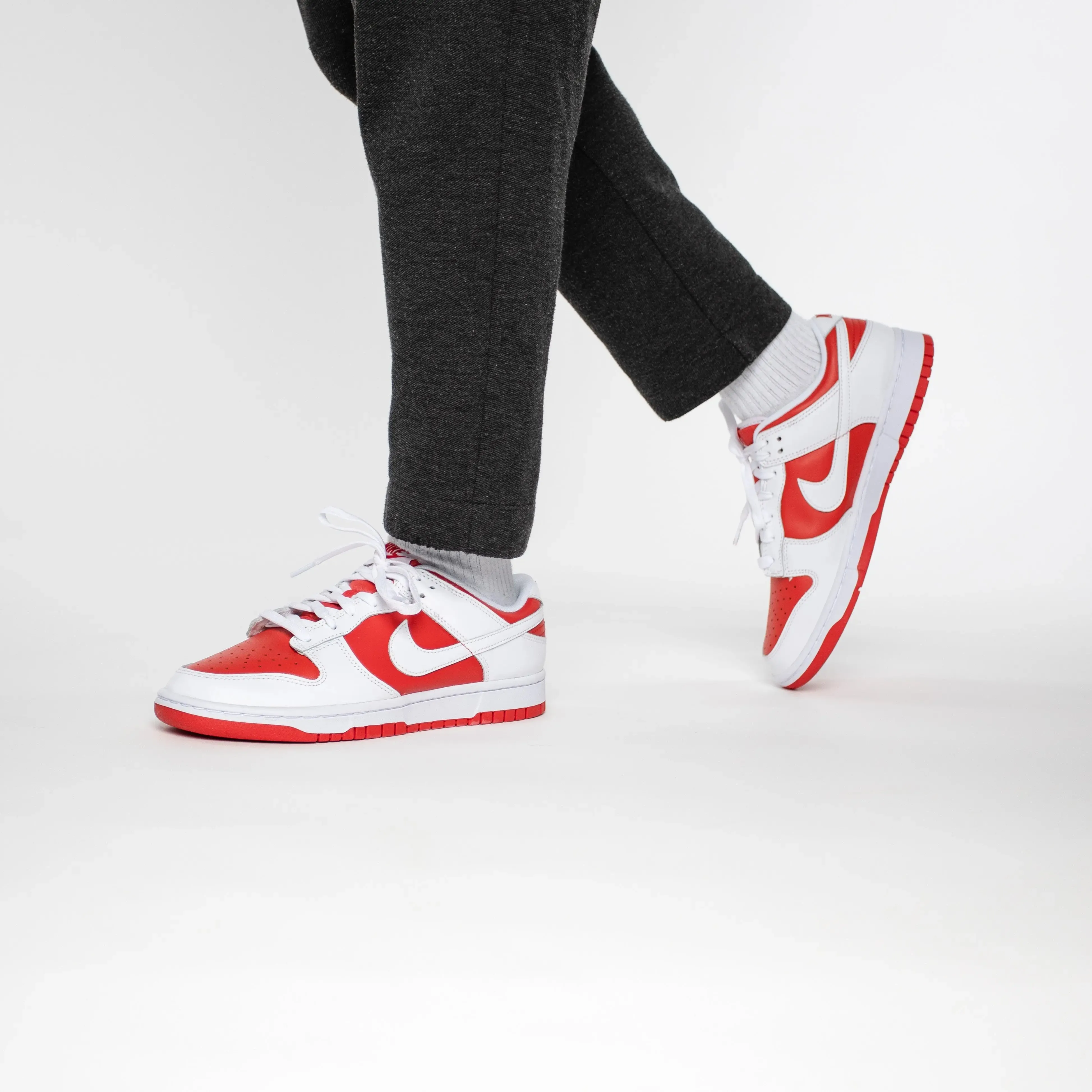 Nike Dunk Low Champion Red