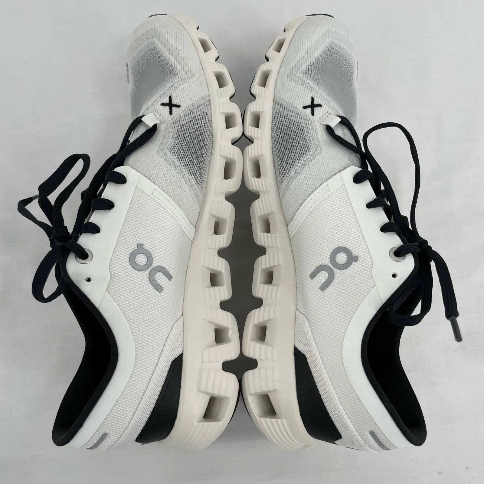 On Running On Cloud X 3 White Black Running Shoes Athletic Training Sneakers Size 9