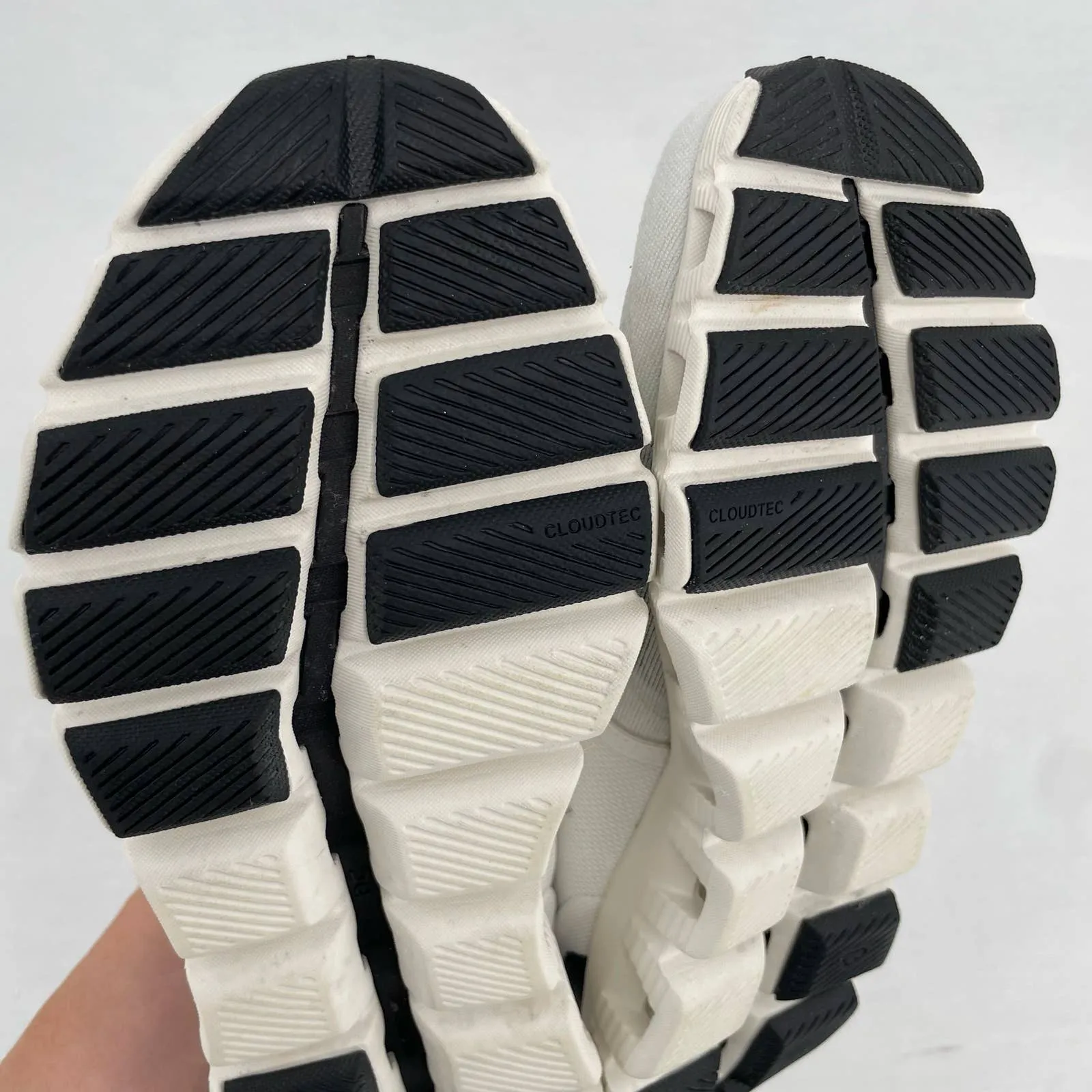 On Running On Cloud X 3 White Black Running Shoes Athletic Training Sneakers Size 9