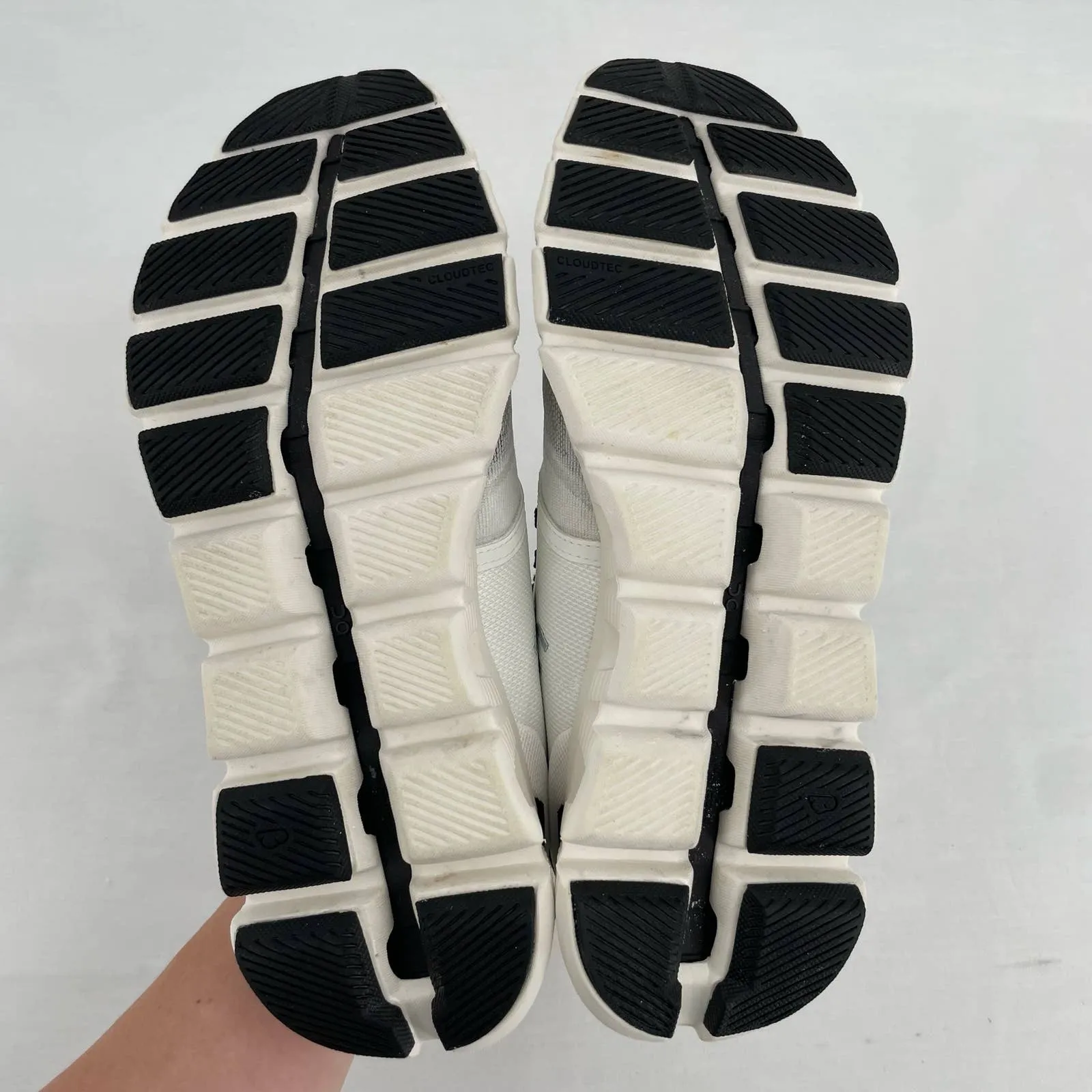 On Running On Cloud X 3 White Black Running Shoes Athletic Training Sneakers Size 9