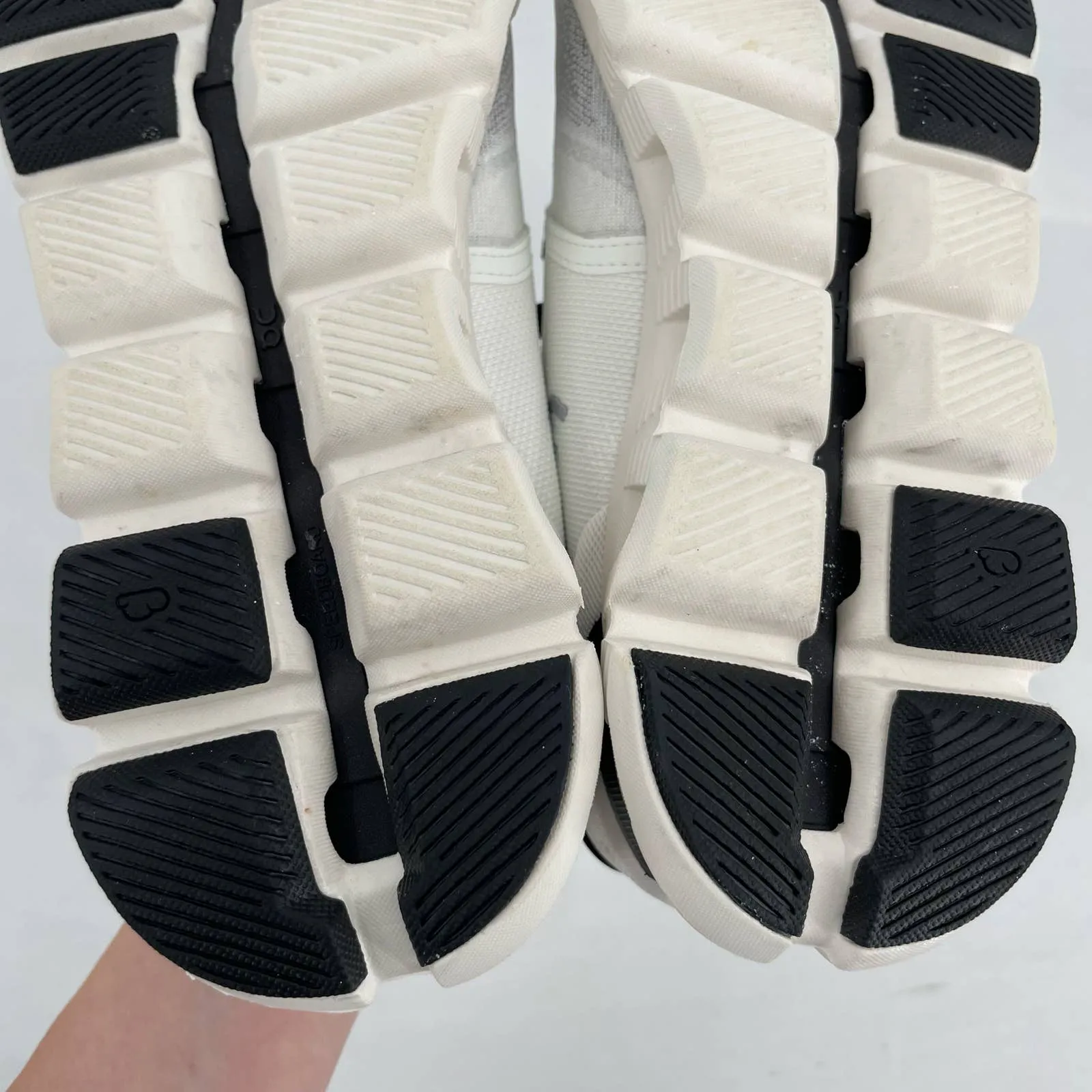 On Running On Cloud X 3 White Black Running Shoes Athletic Training Sneakers Size 9