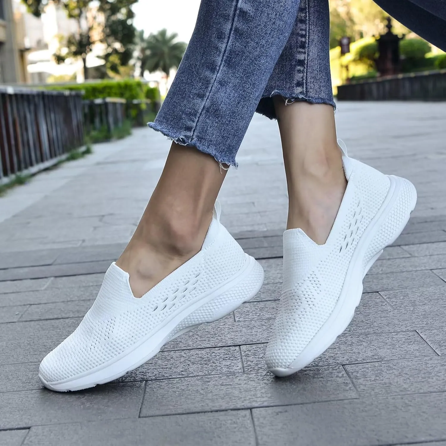 poemlady Walking Shoes Women Slip On Sneakers Knit Lightweight Comfortable Breathable Nurse Shoes for Work Travel