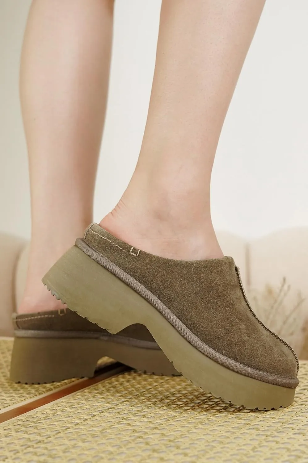 Project Cloud Platform Clogs for Women Footwear - Memory Foam and Non-Slip Genuine Suede Slip-on Mules Shoes, Comfortable Stylish Closed Toe Clogs for Women 2025 (Johnna)