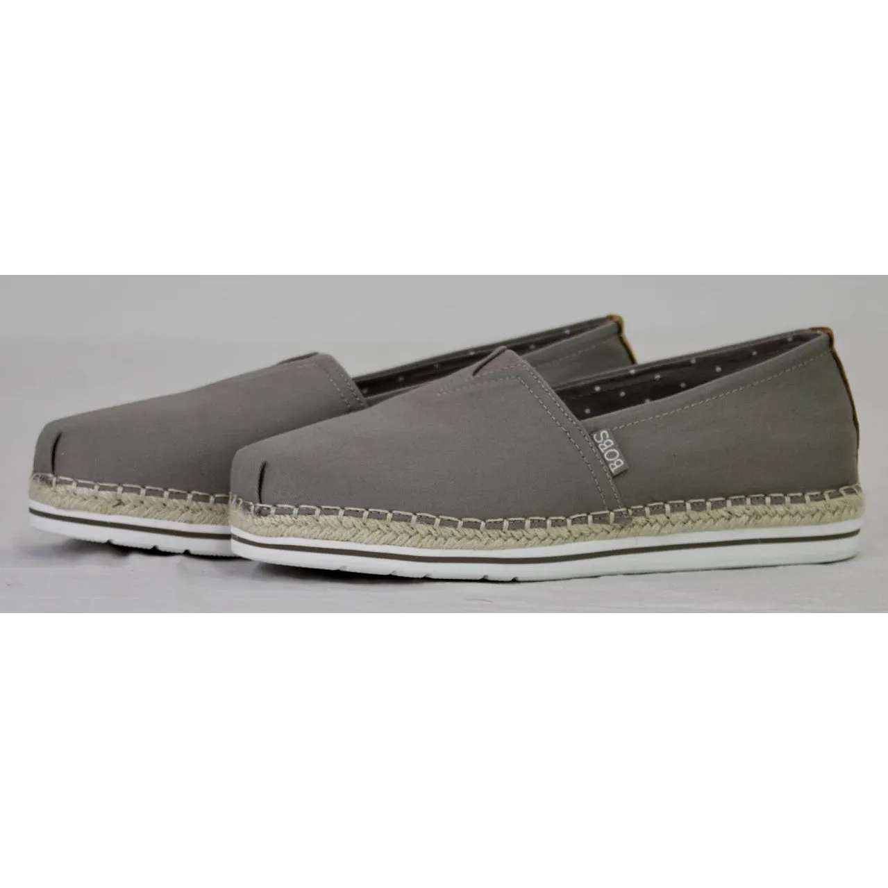 Skechers Women's Bob's Breeze Taupe 9.5