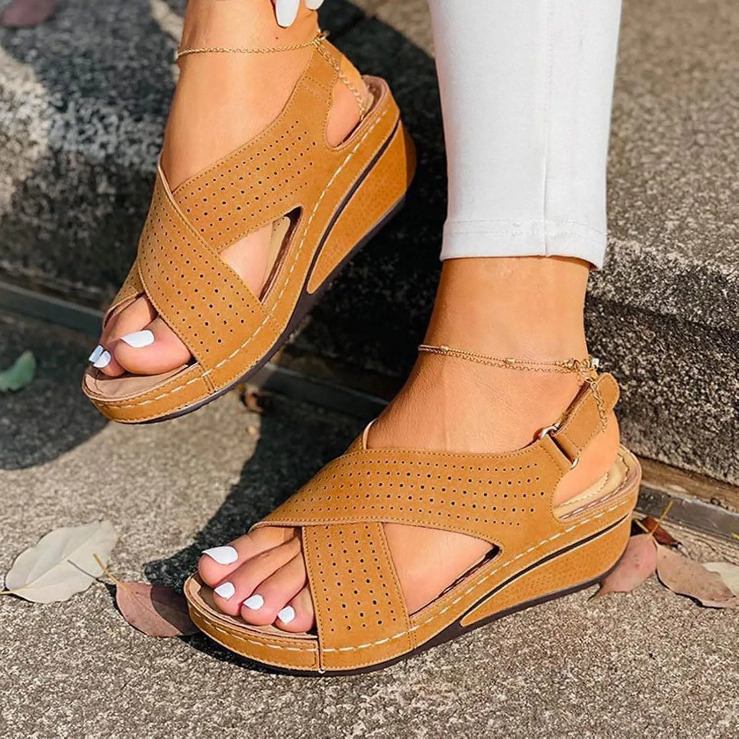 Slippers Female Soft Soled Non Slip Wear Resisting Flat Beach Flops Lady Sandals Women Slippers Pretty Womens Sandals