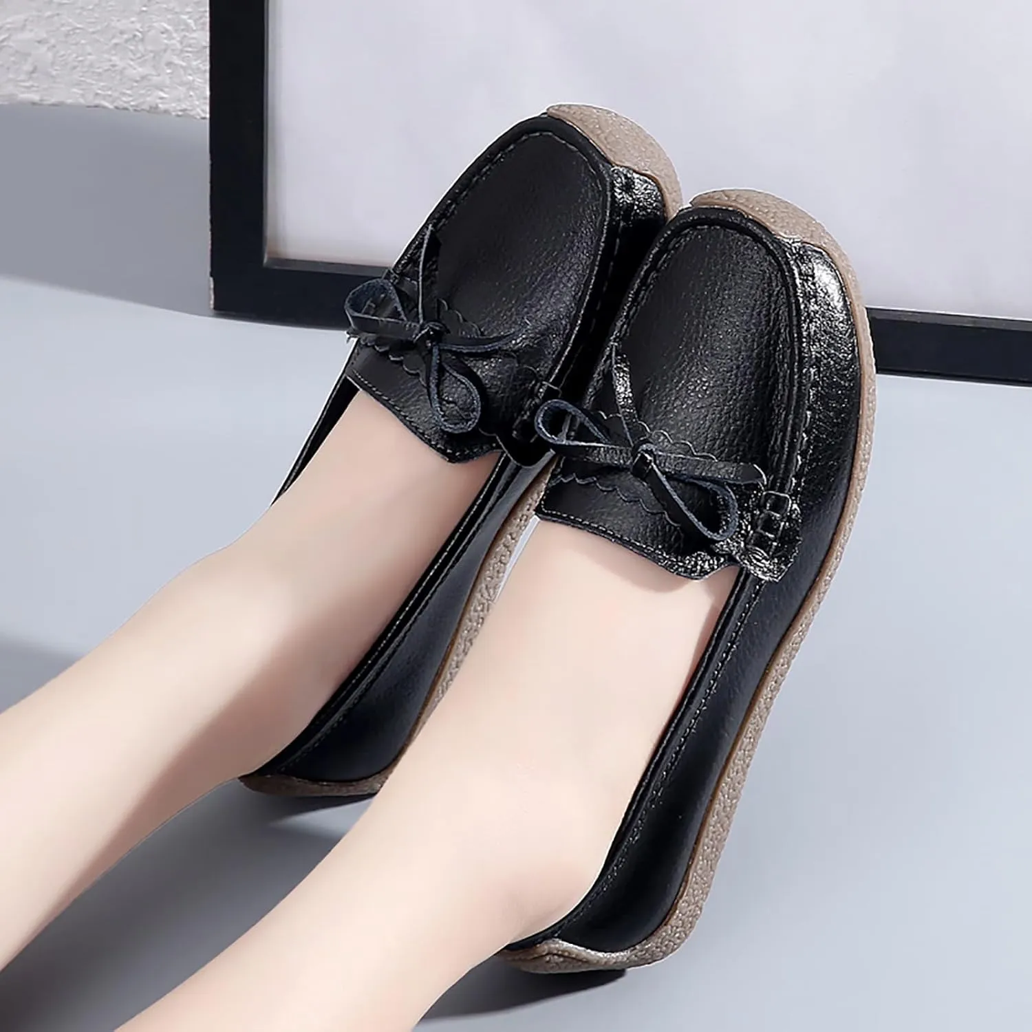 Solaud Women's Leather Loafers Comfort Soft Wild Driving Anti-Collision Penny Moccasins Nurses Work Daily Walking Flats Casual Shoes