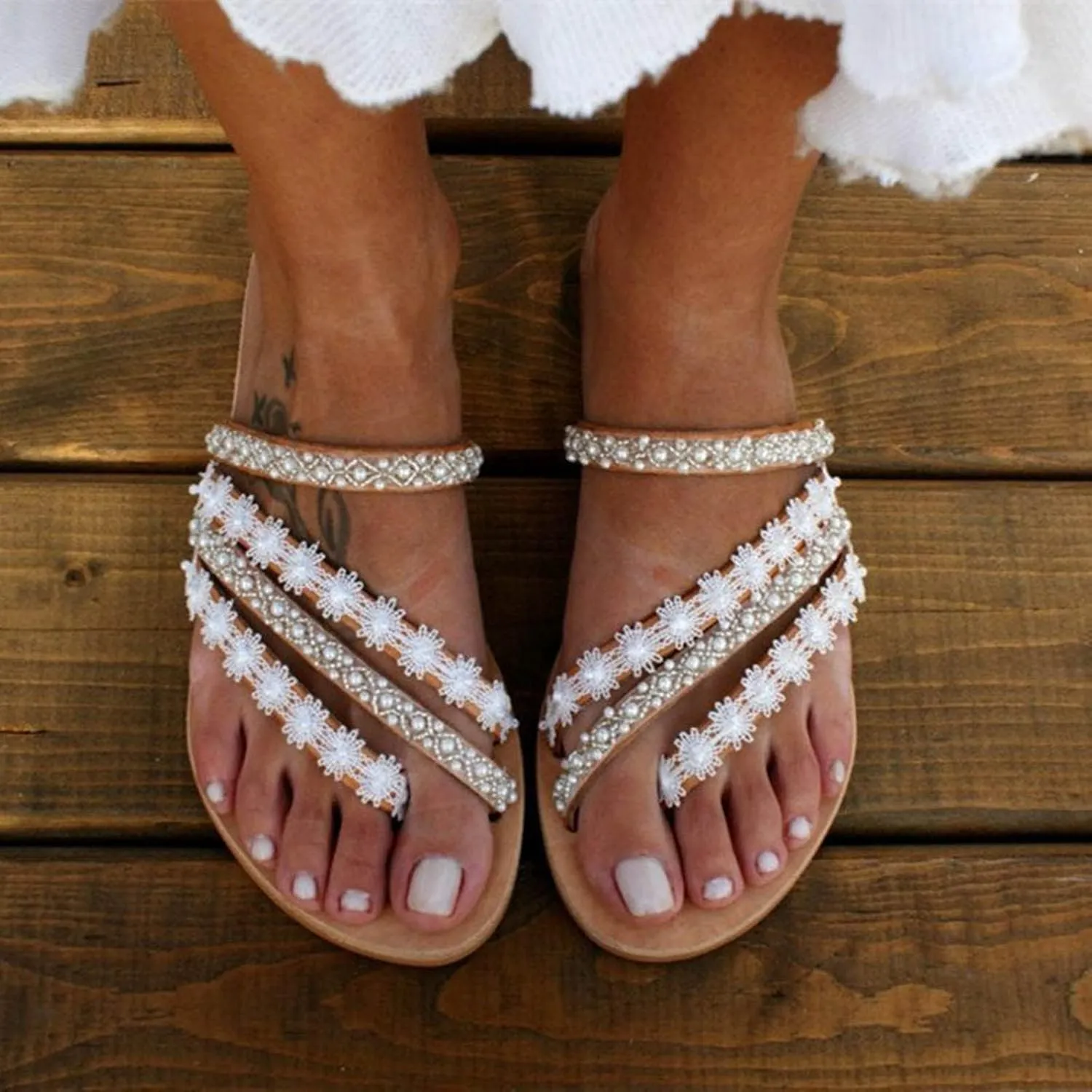 Summer Strappy Slides Flat Sandals for Women Boho Beach Pearl Lace Slippers Casual Slip On Sandal for Resrot Wear