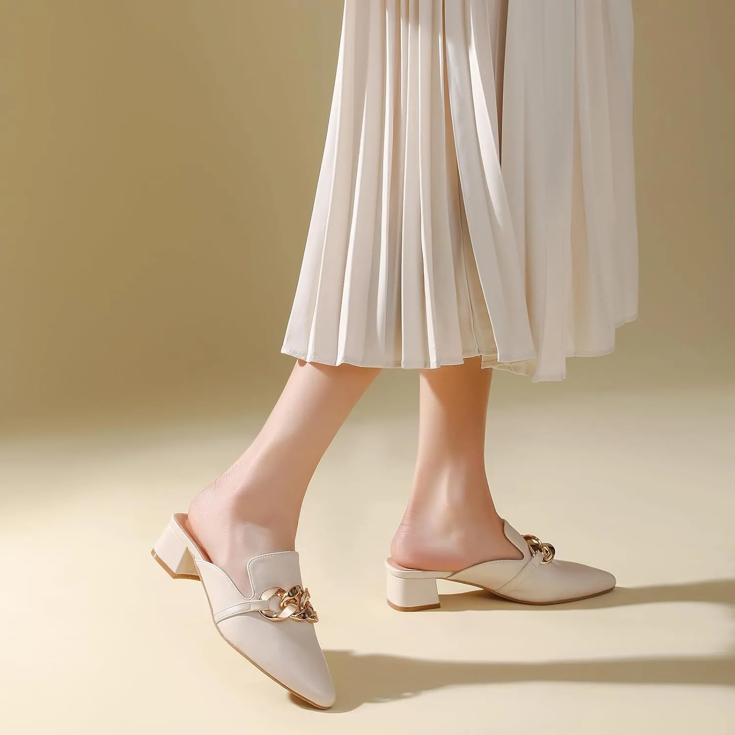Tilocow Metal Chain Decor Mules Heels for Women Chunky Heeled Sandals Slip on Closed Toe Slides for Women Backless Mules