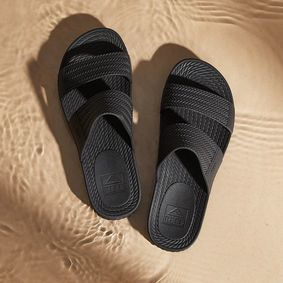 Water Vista Slide - Black