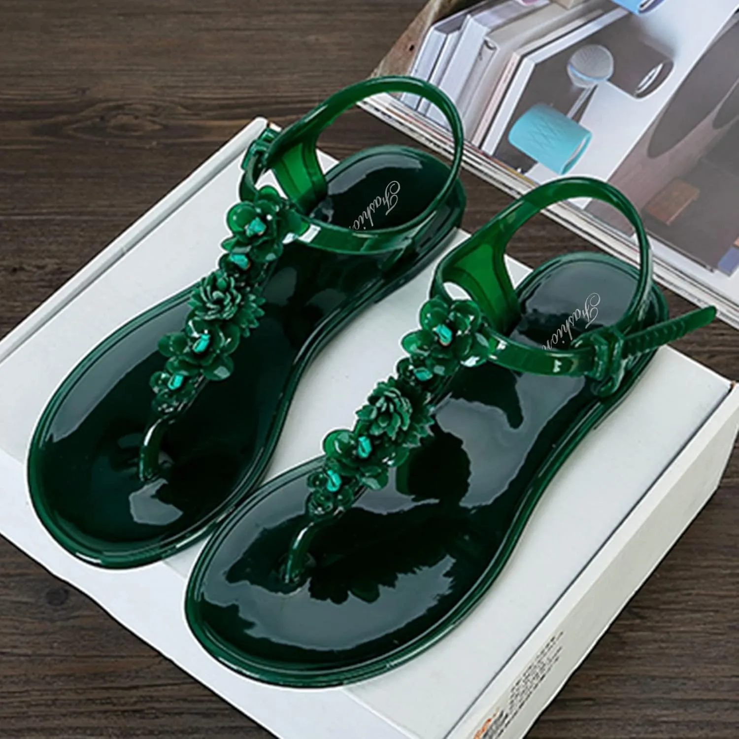 Women's Summer Fashion Flat Sandals Rhinestone Open Toe Slip on Casual Sandal Soft Soled Sandals for Women